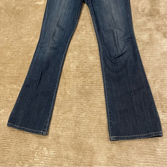 Joe's Jeans The Provocateur Petite Fit Bootcut Jeans in Maribell | Size 27 - Picture 4 of 11
